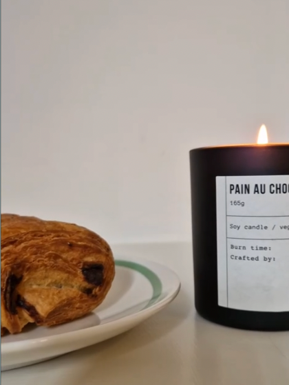 pain au chocolat candle smells like baking